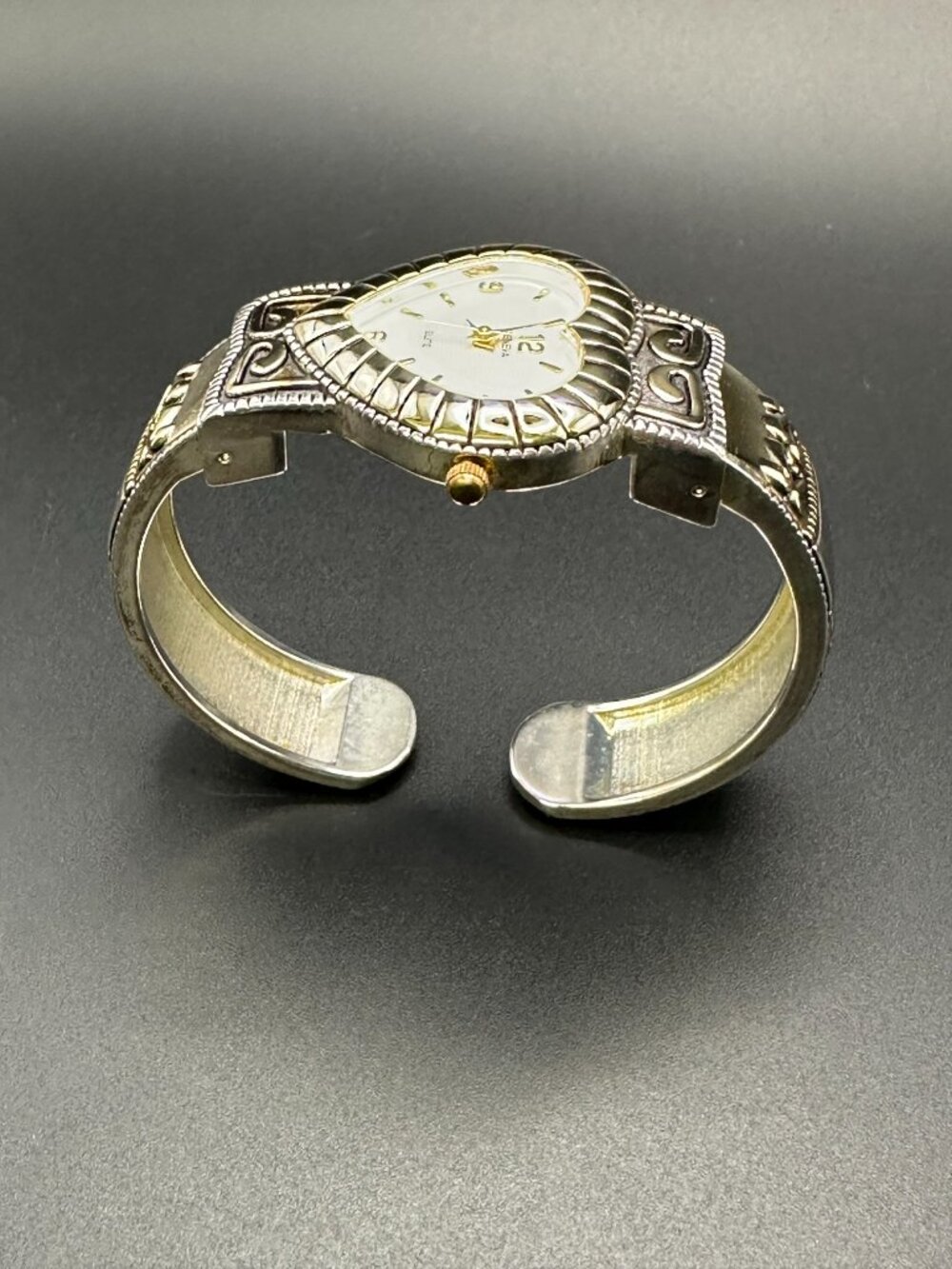 Geneva Elite Hinged Quartz Watch. New Battery - Picture 9 of 12